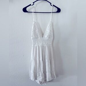 White Windsor backless dress